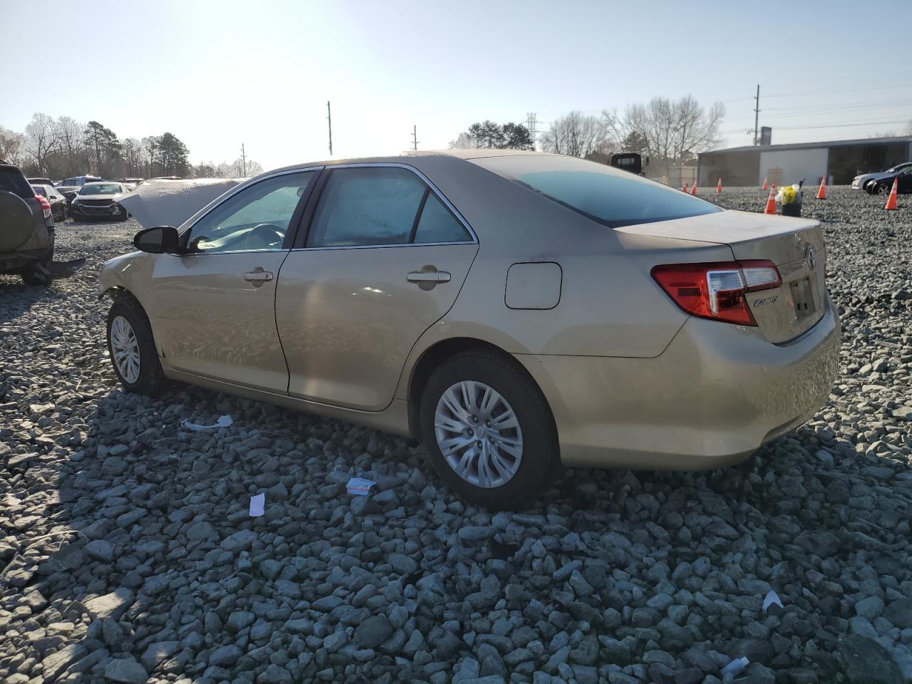 2012 TOYOTA CAMRY BASE photo 3
