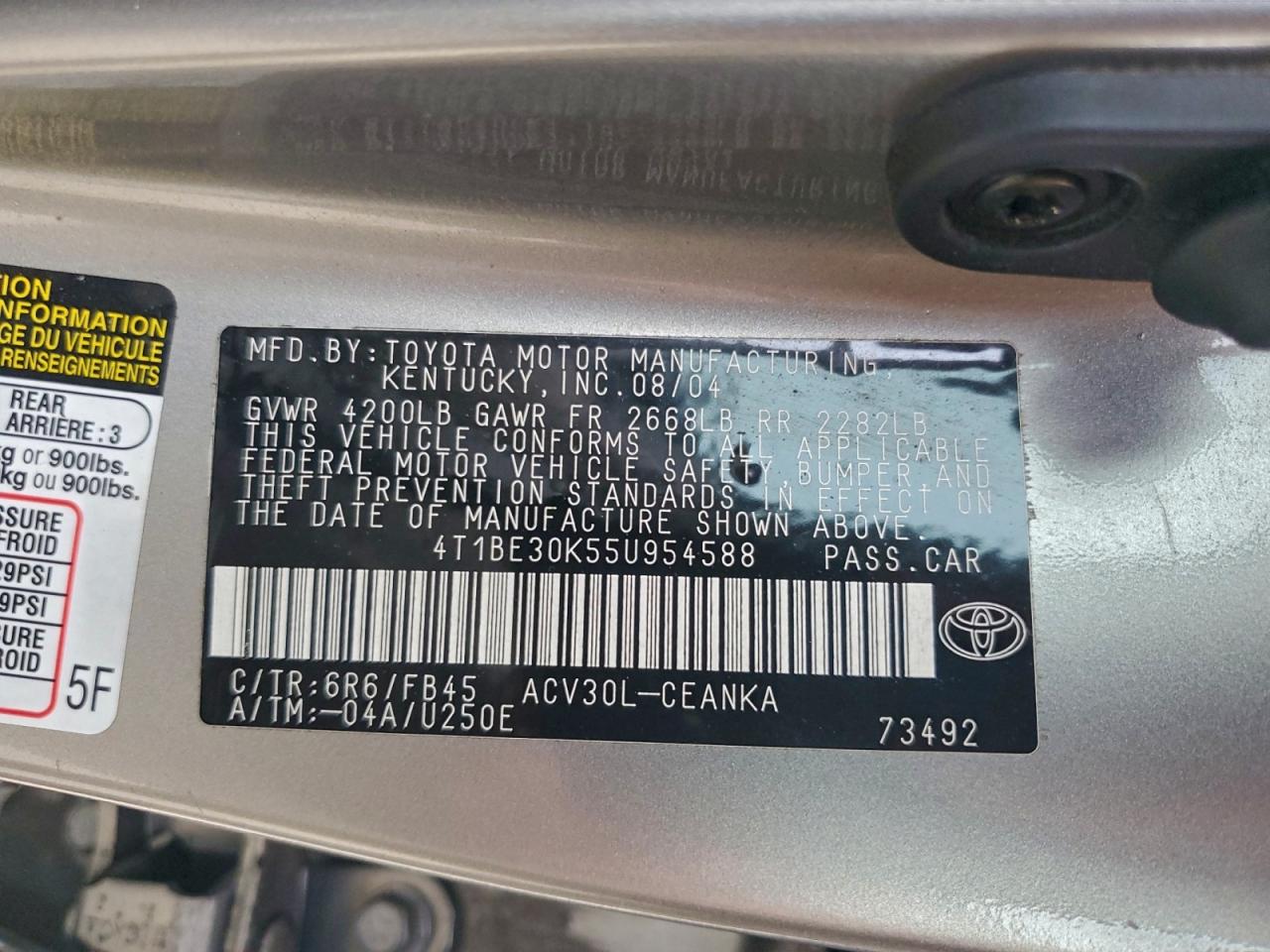 2005 TOYOTA CAMRY LE photo 12