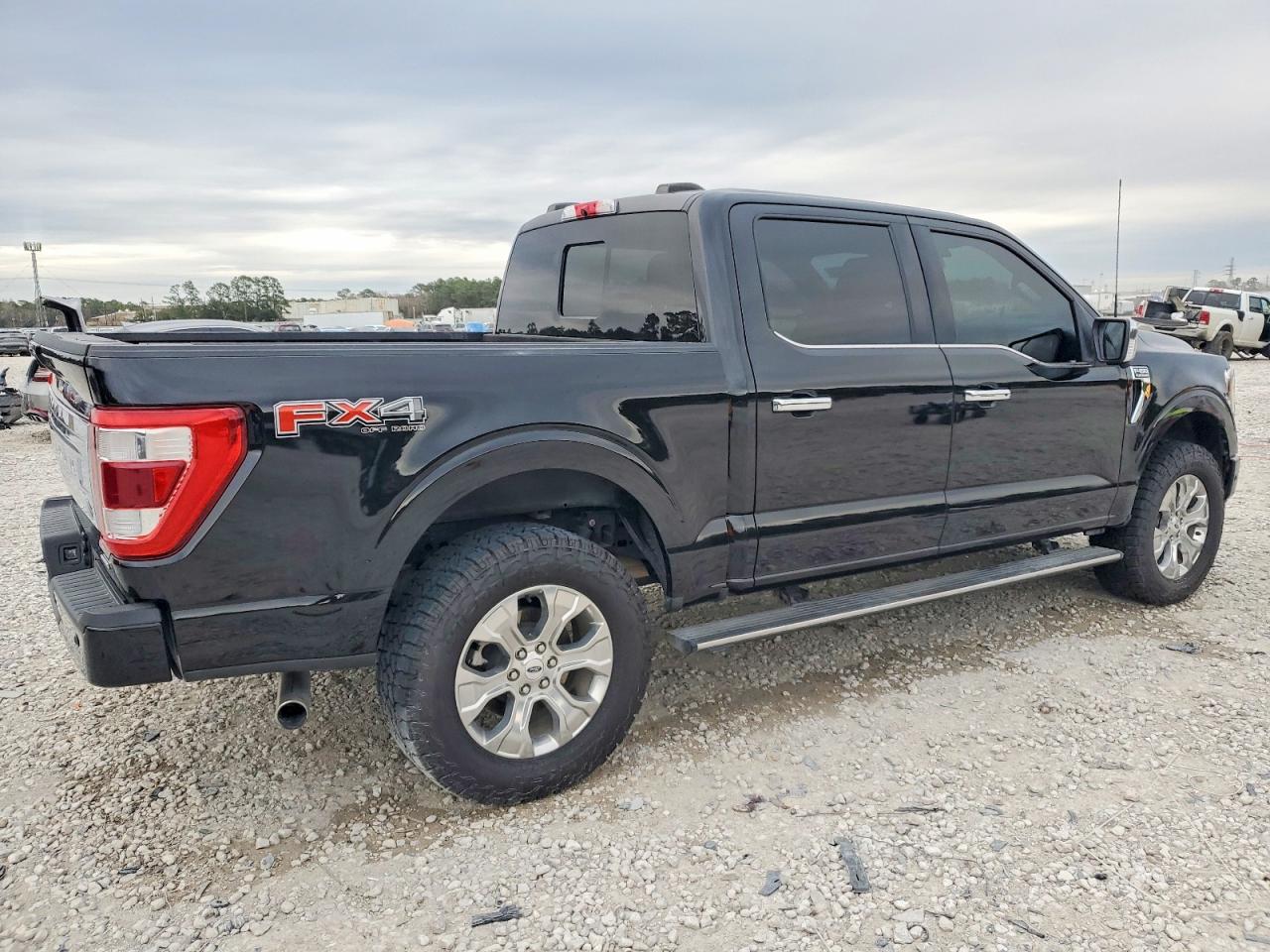 2022 FORD F150 SUPERCREW photo 3