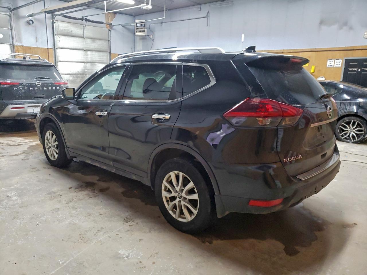 2019 NISSAN ROGUE S photo 2