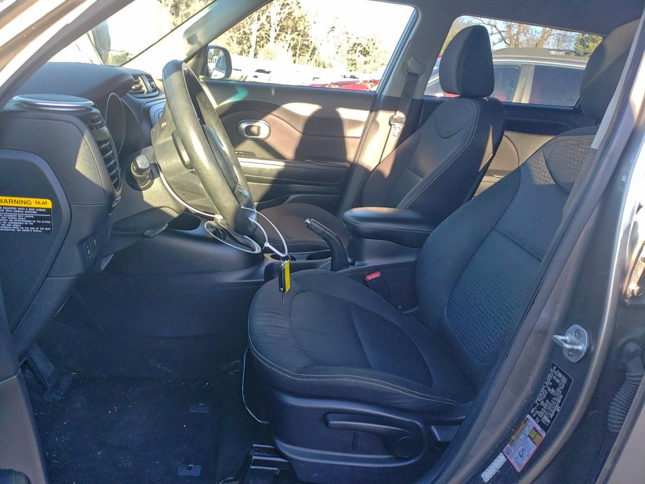 2016 KIA SOUL + photo 7