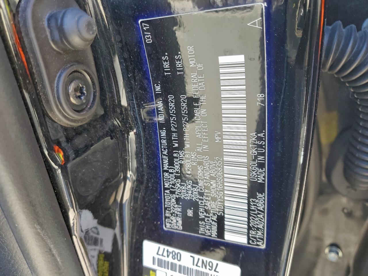 2017 TOYOTA SEQUOIA PLATINUM photo 13