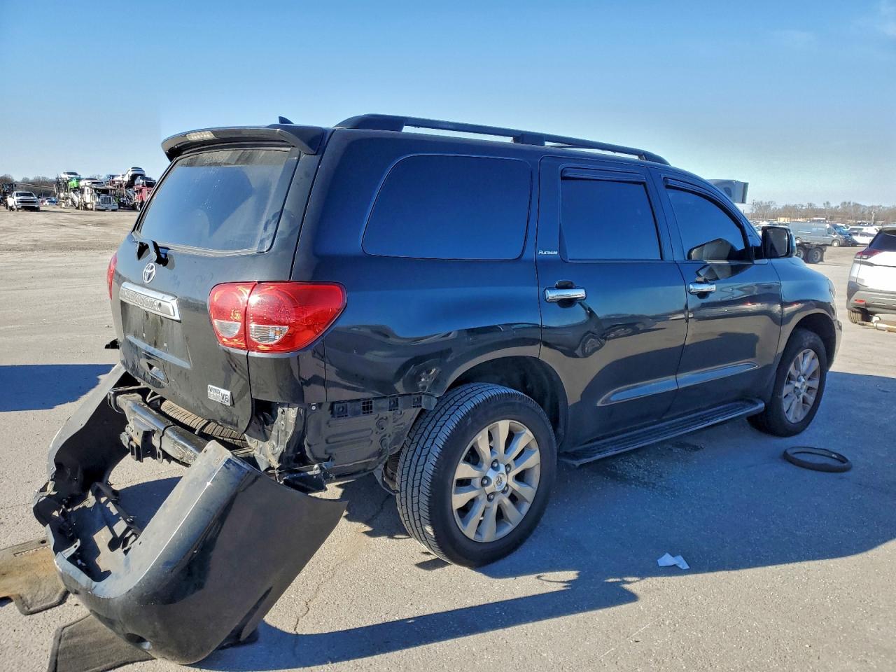 2017 TOYOTA SEQUOIA PLATINUM photo 3