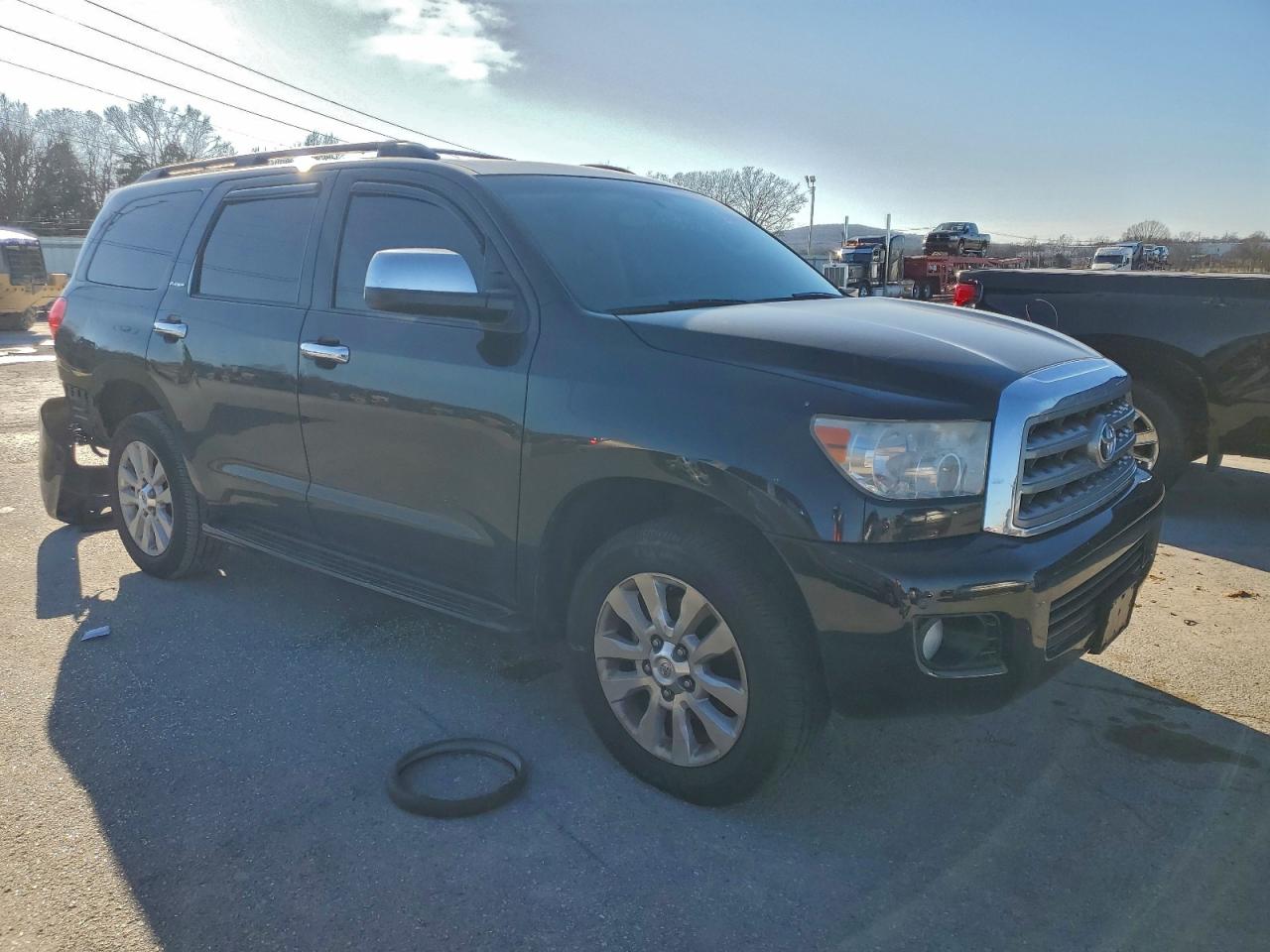 2017 TOYOTA SEQUOIA PLATINUM photo 4
