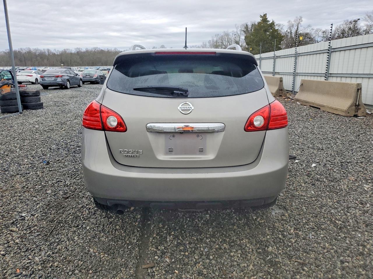 2015 NISSAN ROGUE SELECT S photo 6