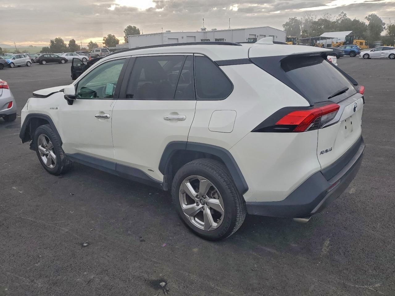 2021 TOYOTA RAV4 LIMITED photo 2