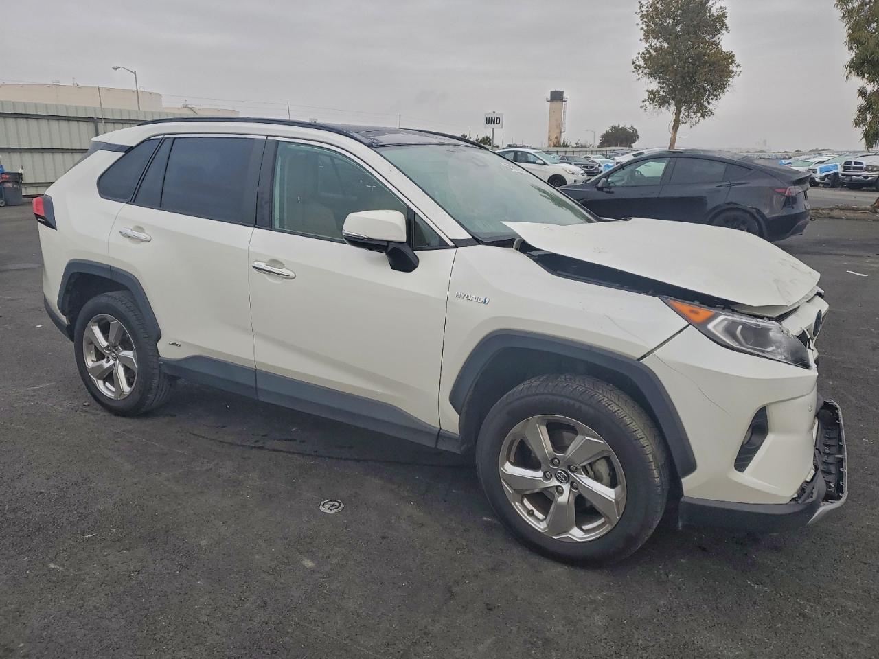 2021 TOYOTA RAV4 LIMITED photo 4