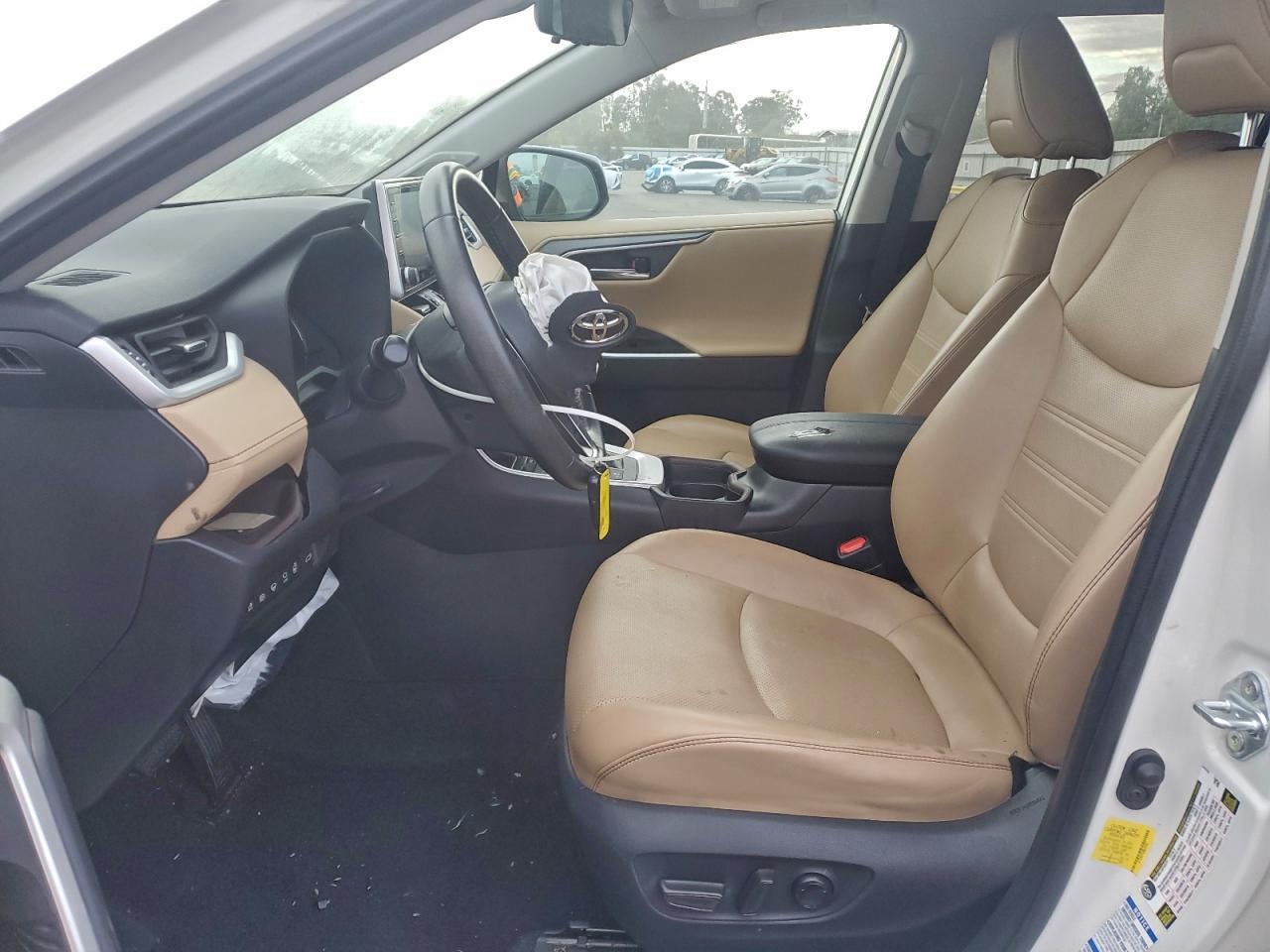 2021 TOYOTA RAV4 LIMITED photo 7