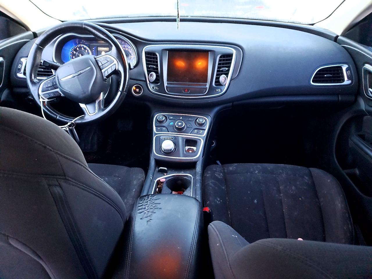 2016 CHRYSLER 200 LIMITED photo 8