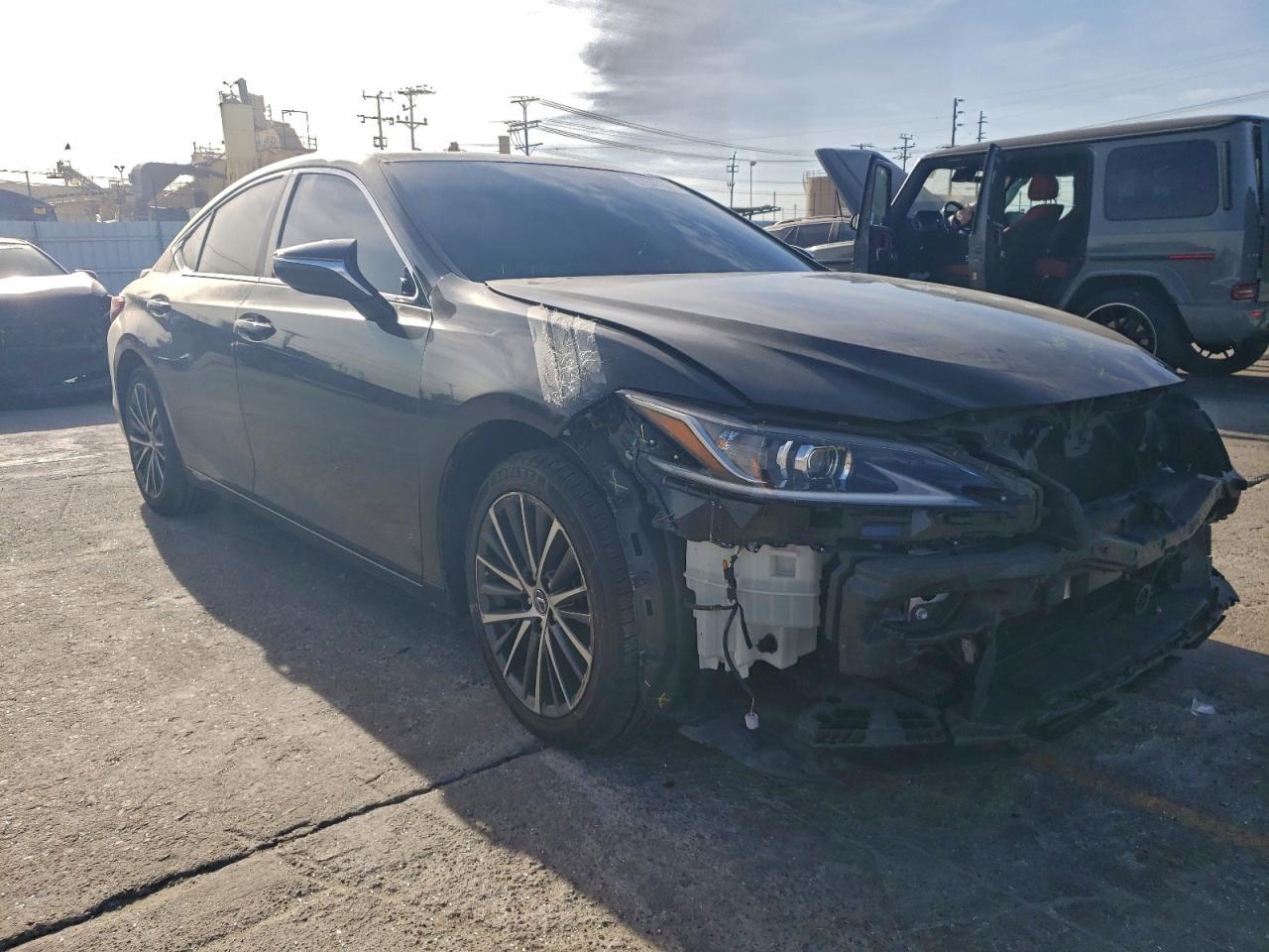 2023 LEXUS ES photo 4
