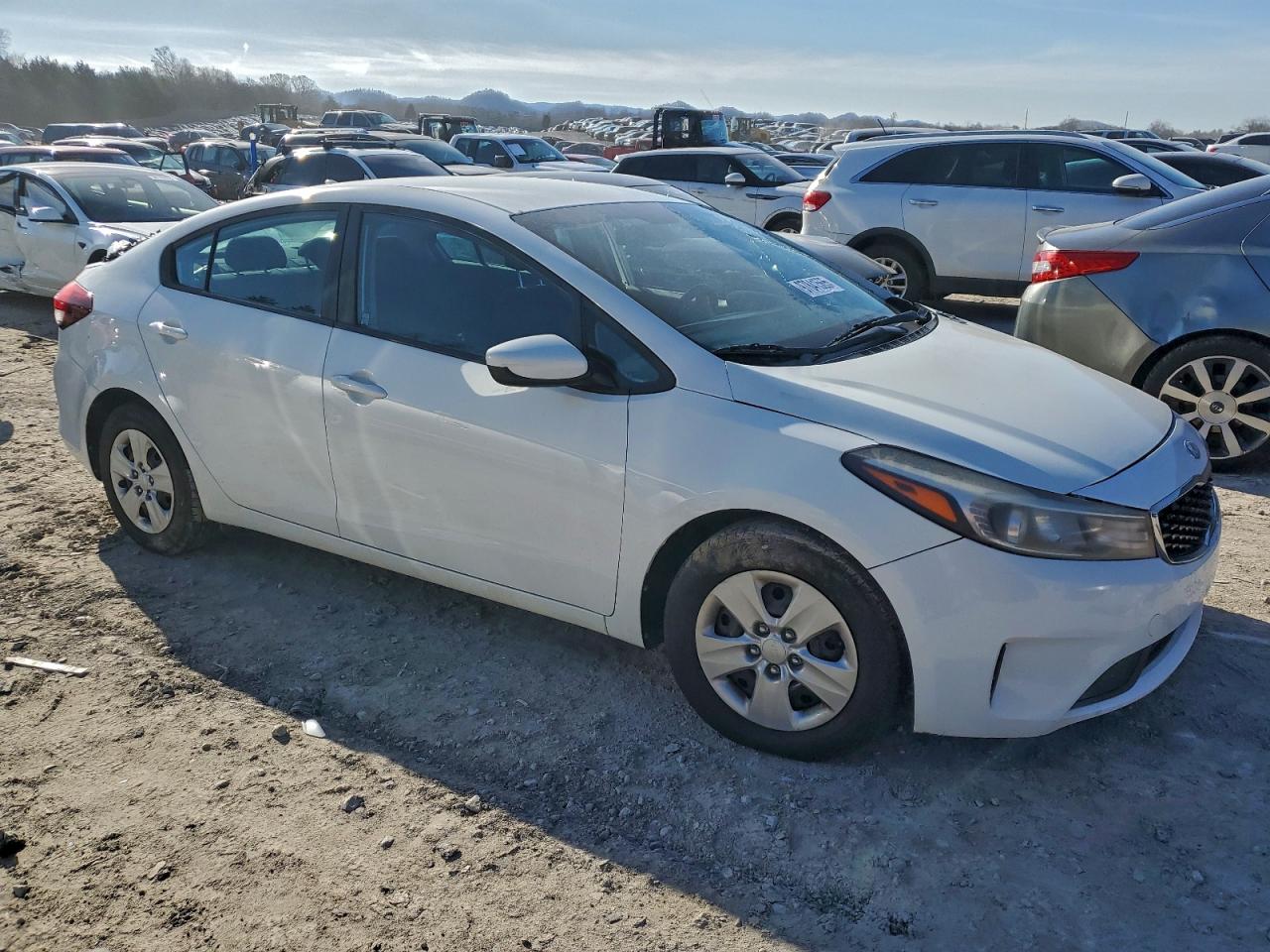 2018 KIA FORTE LX photo 4