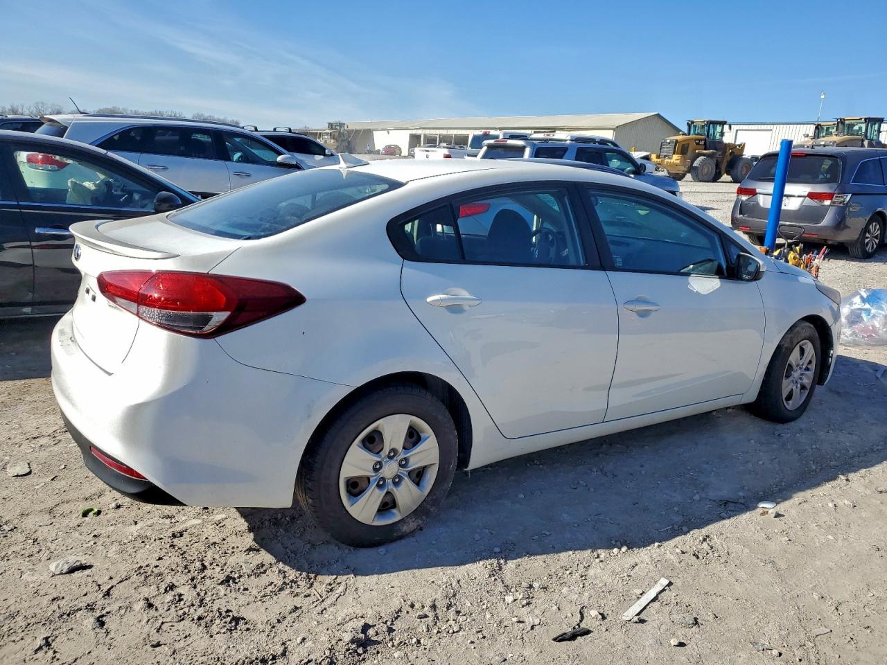 2018 KIA FORTE LX photo 3