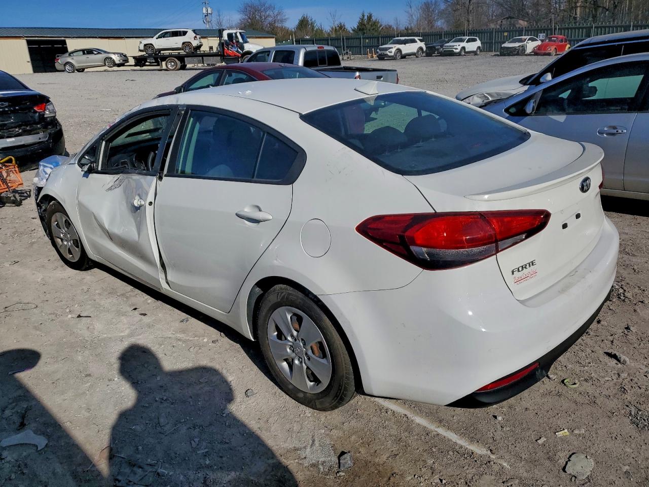2018 KIA FORTE LX photo 2