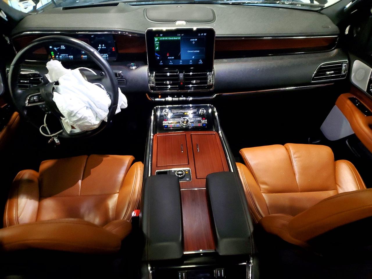 2021 LINCOLN NAVIGATOR L RESERVE photo 8
