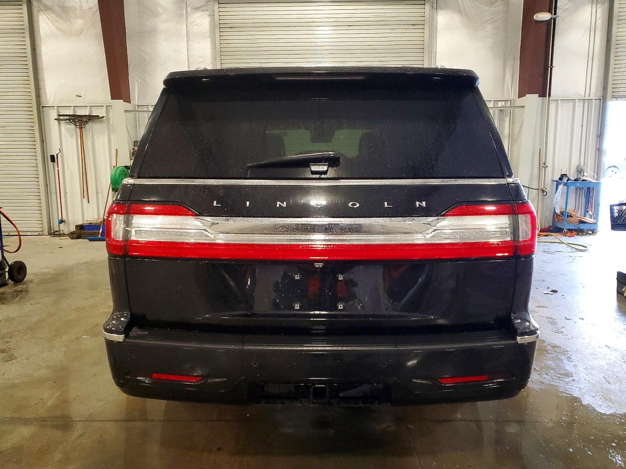 2021 LINCOLN NAVIGATOR L RESERVE photo 6