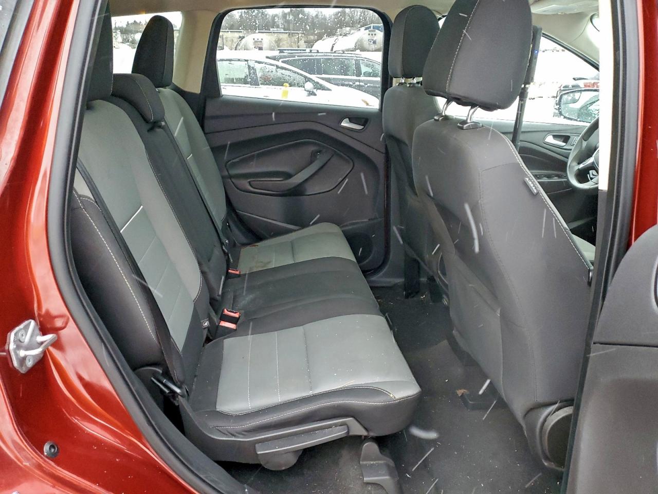 2015 FORD ESCAPE SE photo 11
