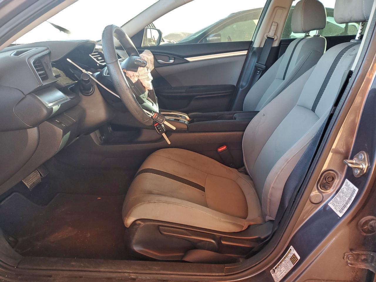 2016 HONDA CIVIC LX photo 7