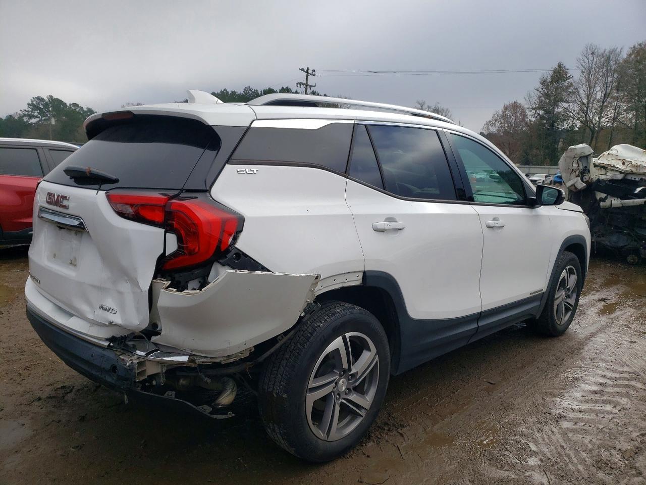 2019 GMC TERRAIN SLT photo 3