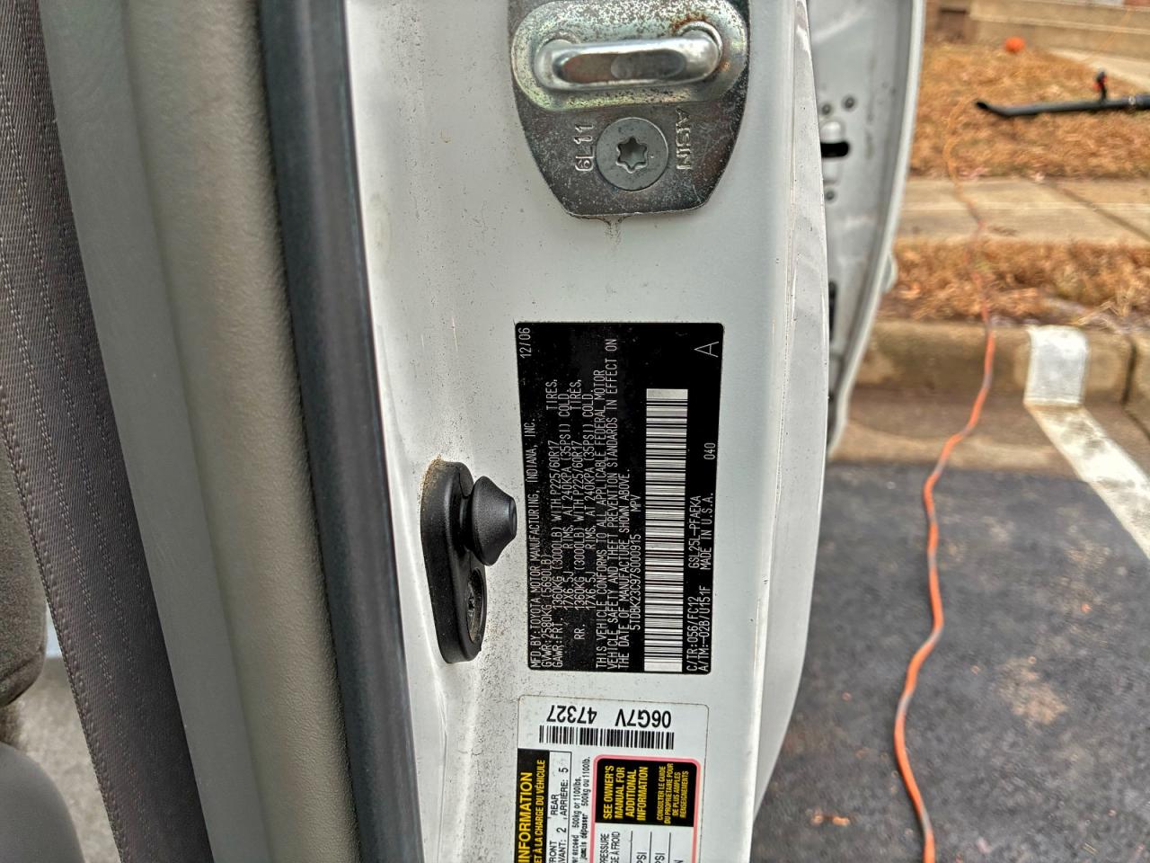 2007 TOYOTA SIENNA LE photo 10