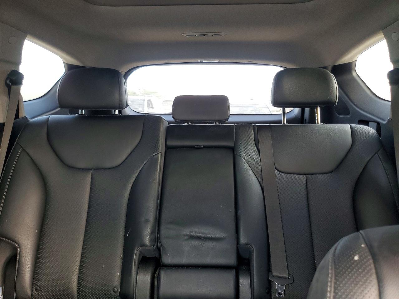 2019 HYUNDAI SANTA FE LIMITED photo 10