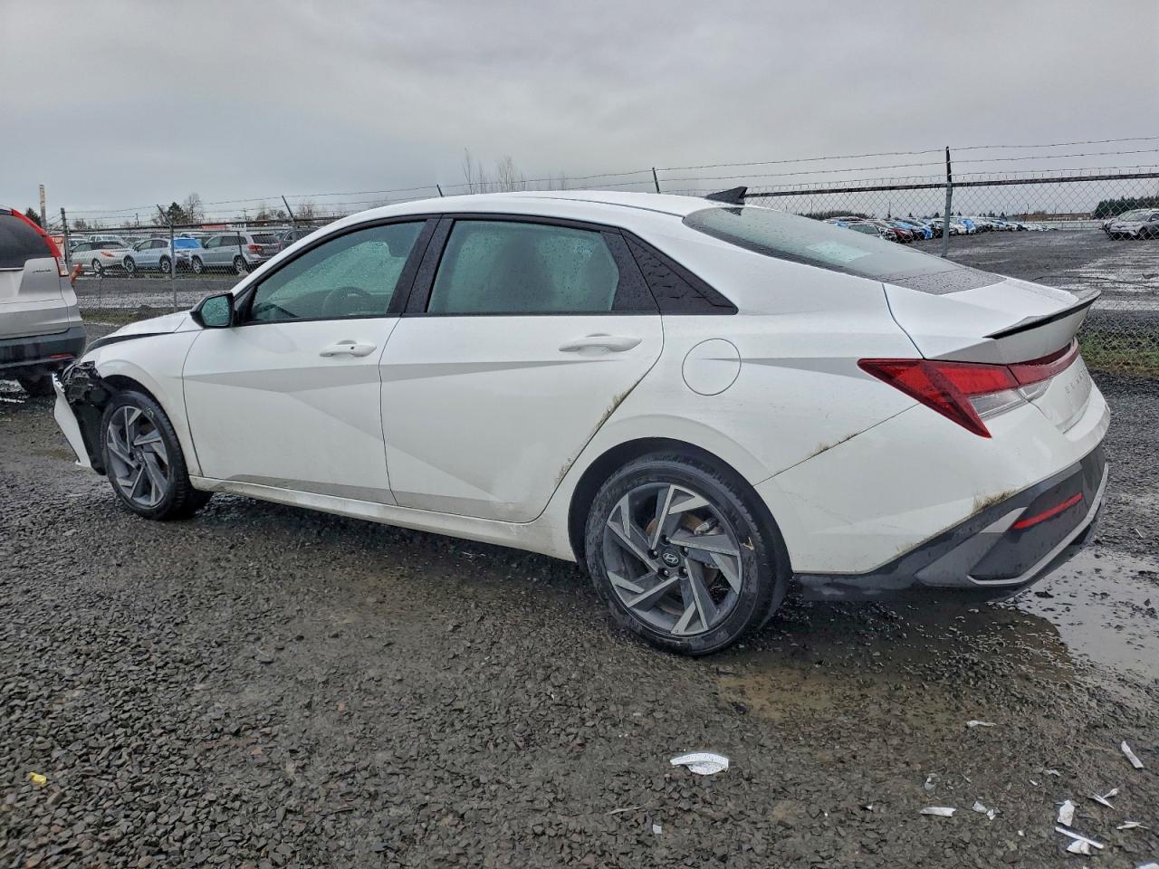 2025 HYUNDAI ELANTRA SEL SPORT photo 2