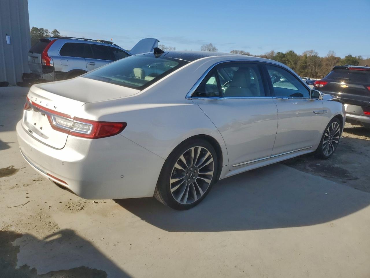 2018 LINCOLN CONTINENTAL RESERVE photo 3
