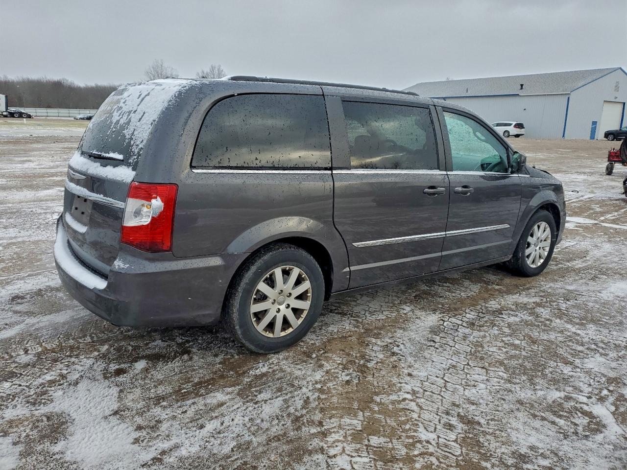 2015 CHRYSLER TOWN & COUNTRY TOURING photo 3