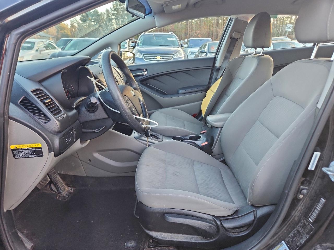 2015 KIA FORTE LX photo 13