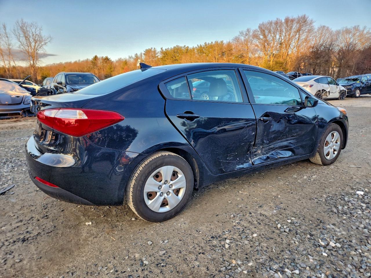 2015 KIA FORTE LX photo 5