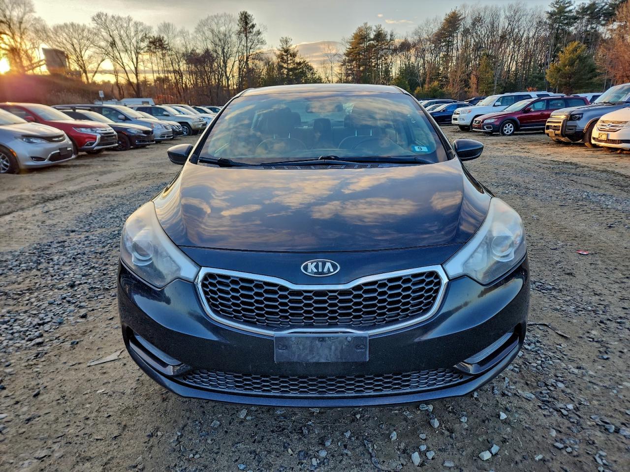 2015 KIA FORTE LX photo 9