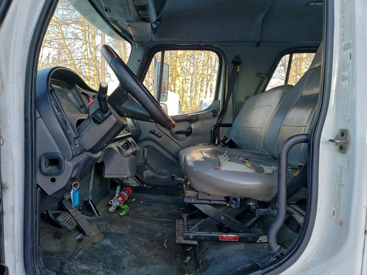 2006 FREIGHTLINER M2 106 MEDIUM DUTY photo 7