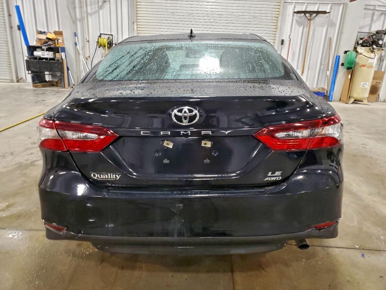 2022 TOYOTA CAMRY LE photo 6