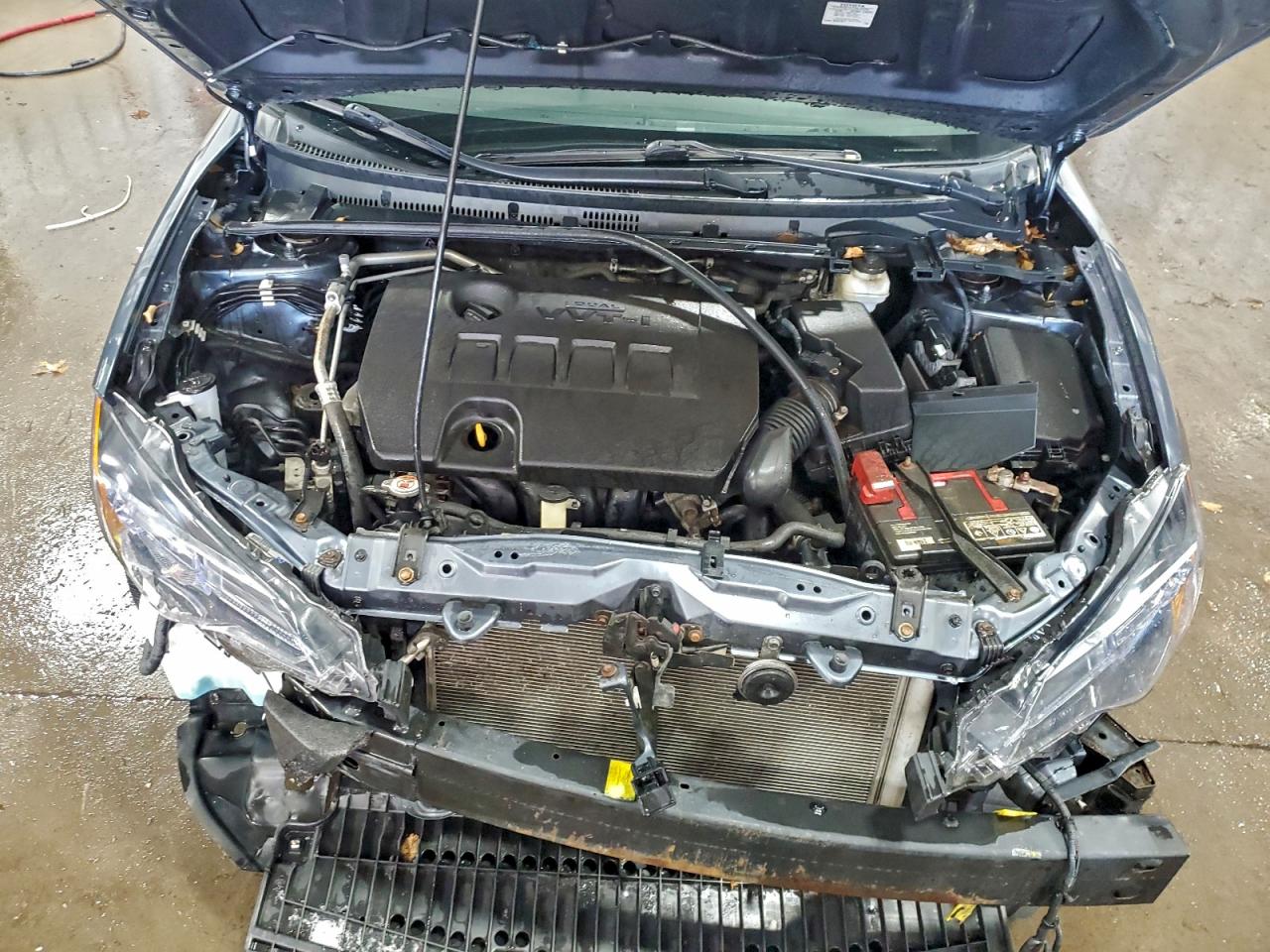 2018 TOYOTA COROLLA L photo 11