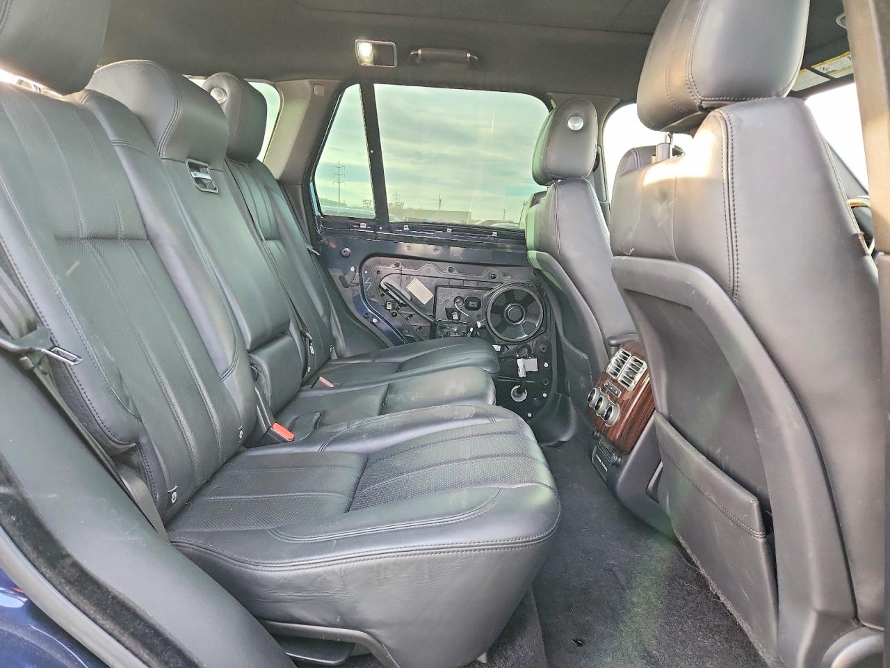 2017 LAND ROVER RANGE ROVER HSE photo 10