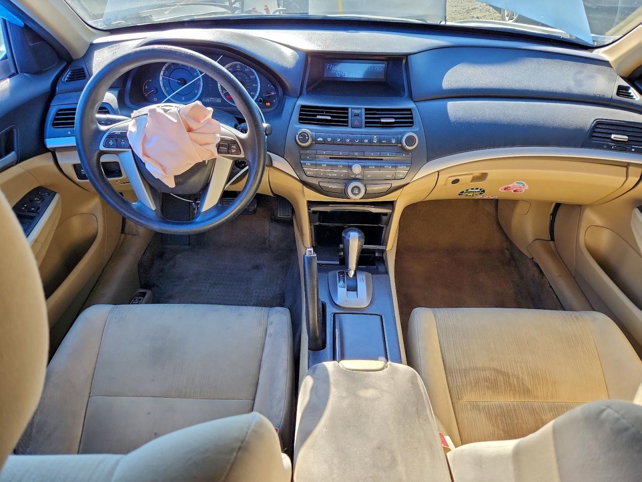 2011 HONDA ACCORD LX photo 15