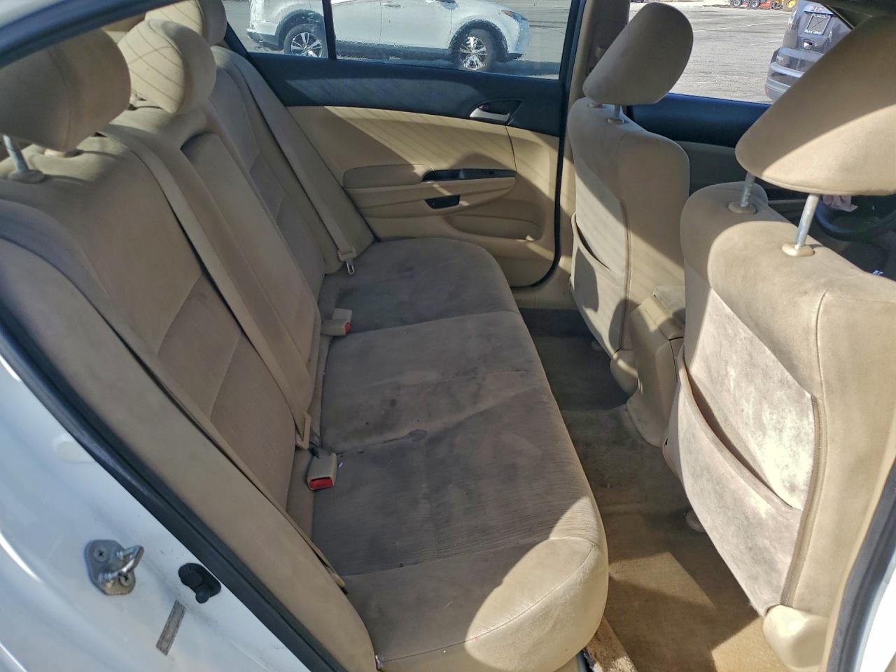 2011 HONDA ACCORD LX photo 19