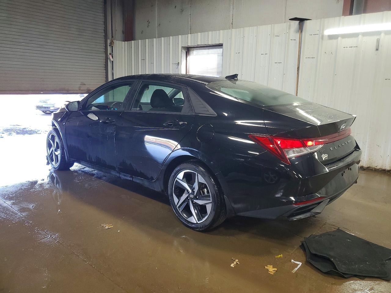 2023 HYUNDAI ELANTRA SEL photo 2