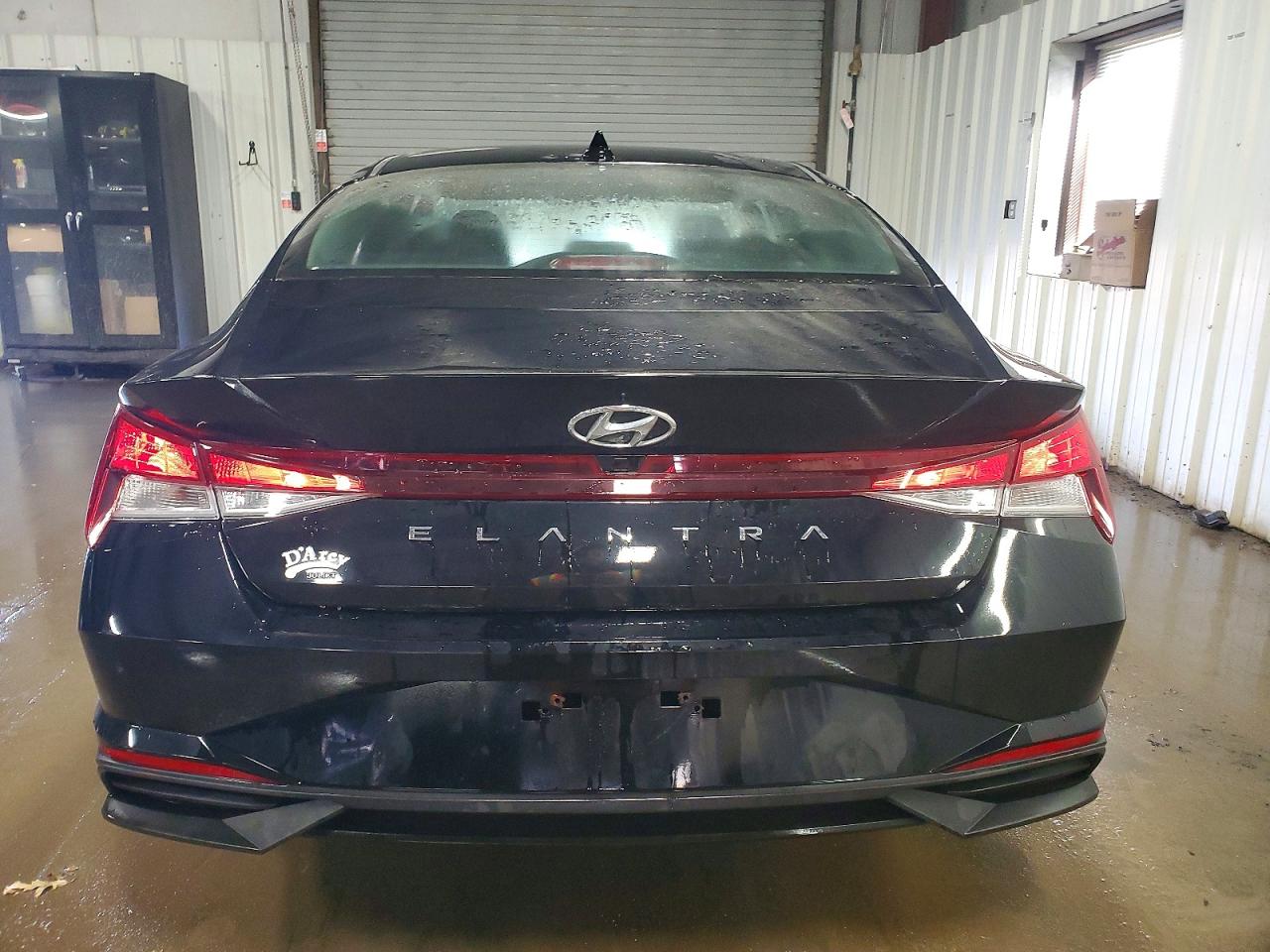2023 HYUNDAI ELANTRA SEL photo 6