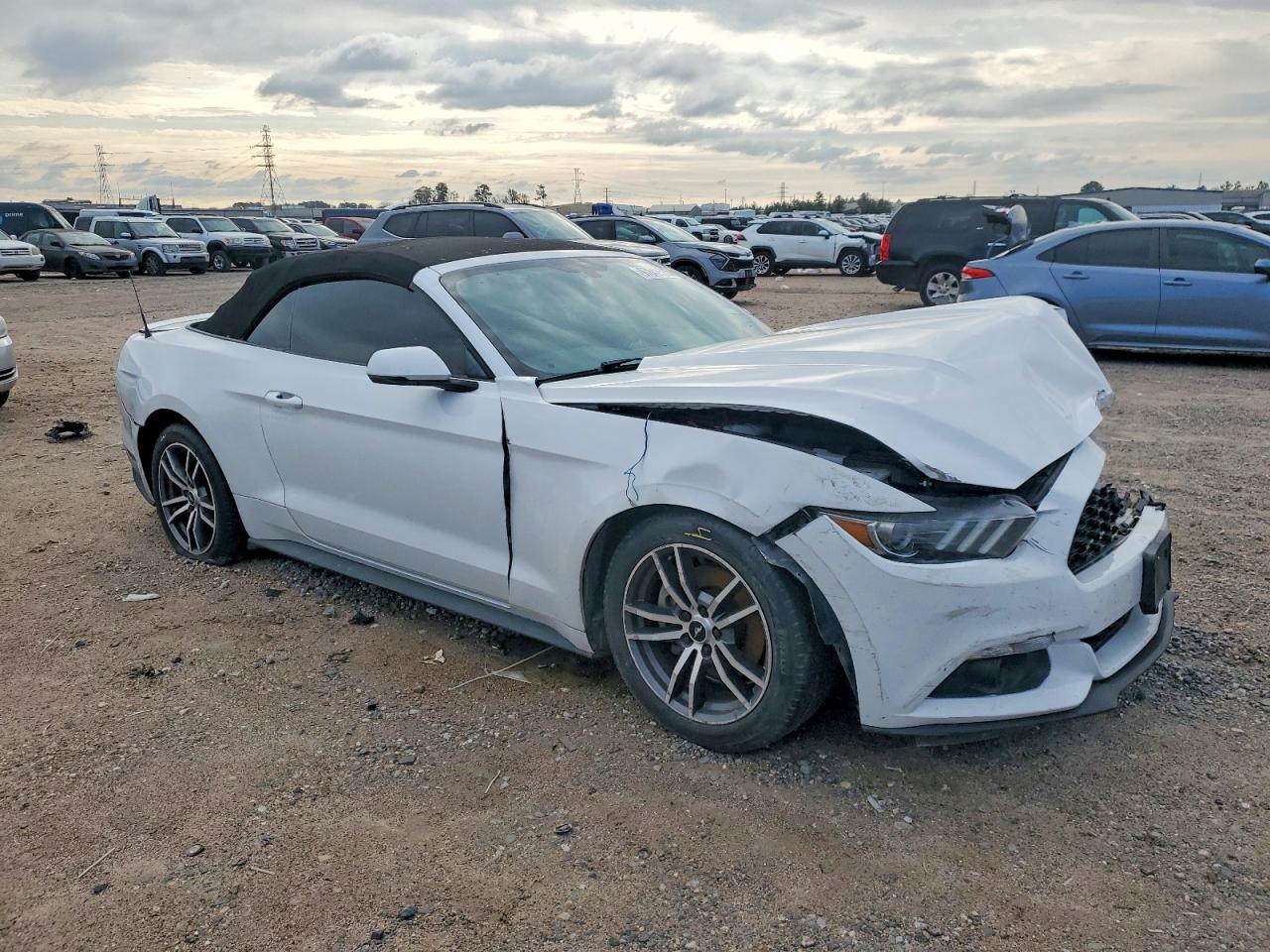 2016 FORD MUSTANG photo 7