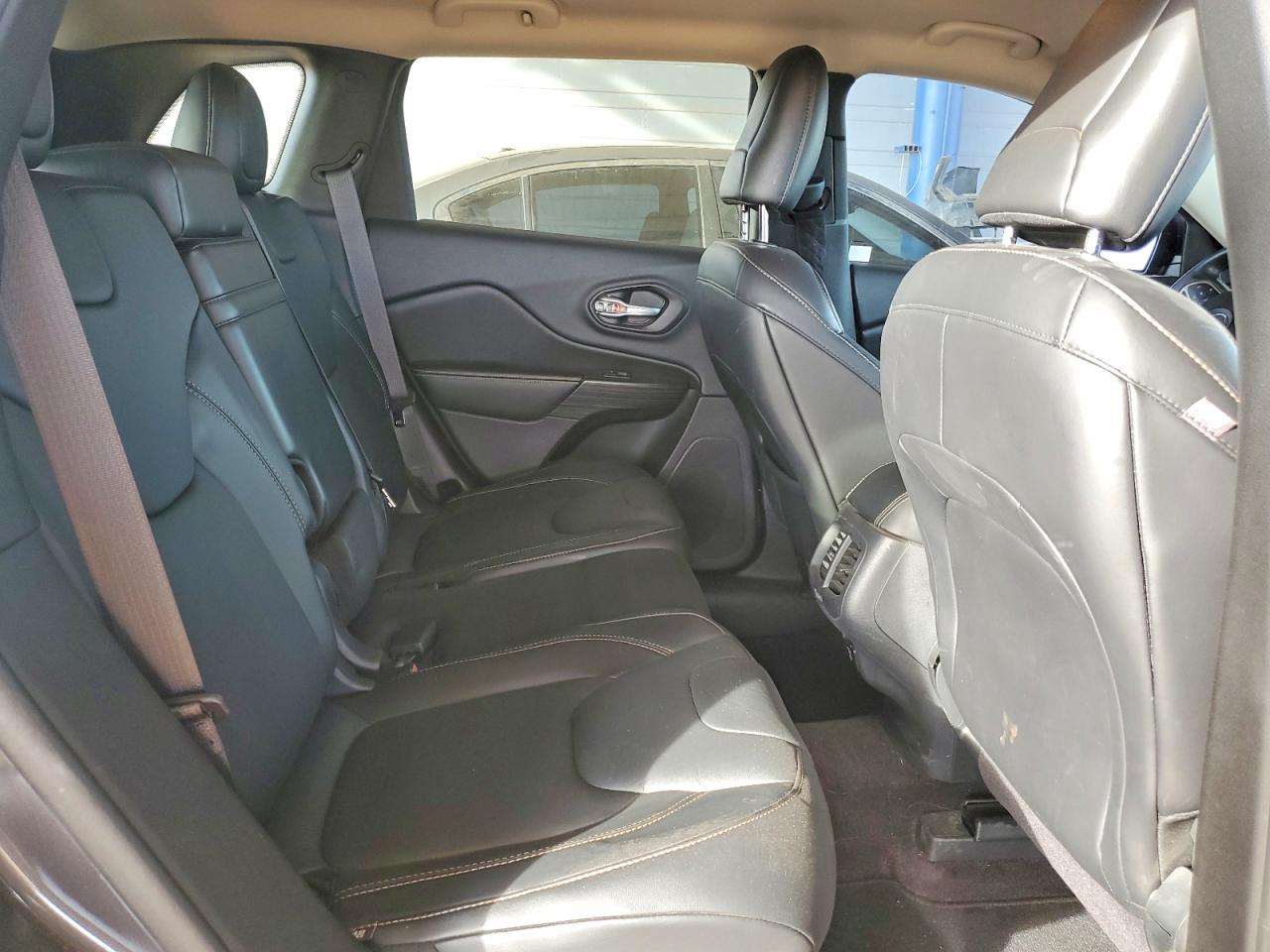 2016 JEEP CHEROKEE LIMITED photo 10