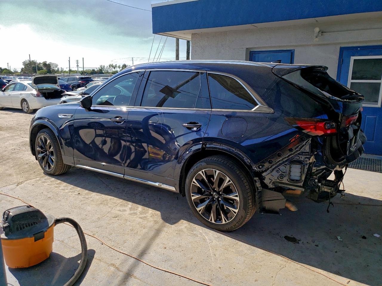 2025 MAZDA CX-90 PREMIUM PLUS photo 4