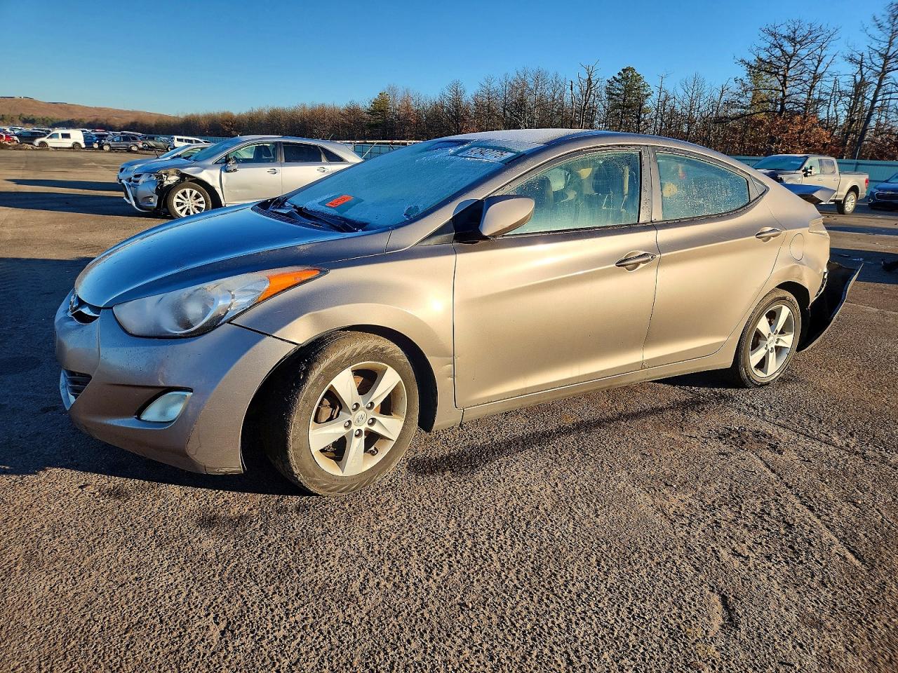 2013 HYUNDAI ELANTRA