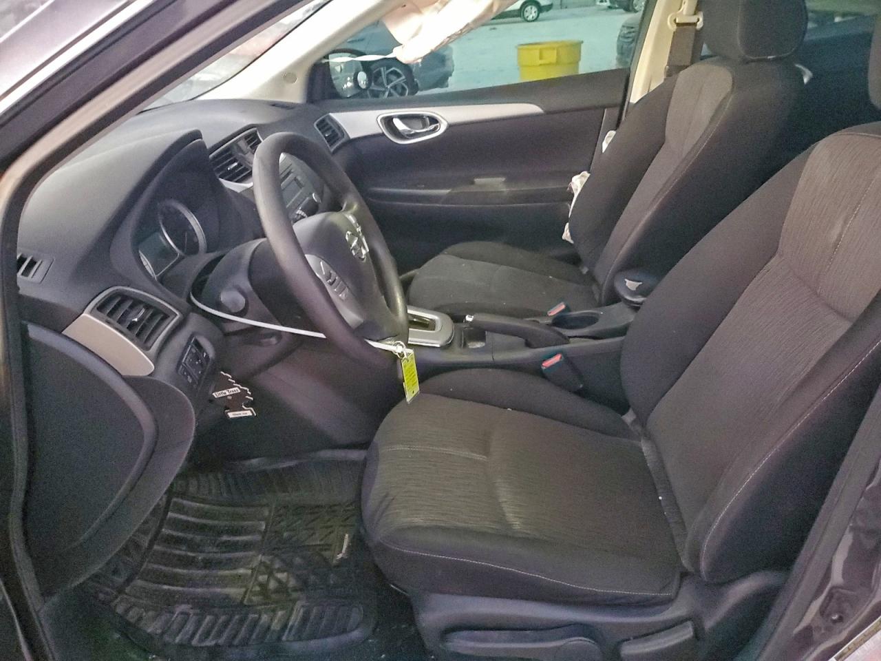 2014 NISSAN SENTRA S photo 7