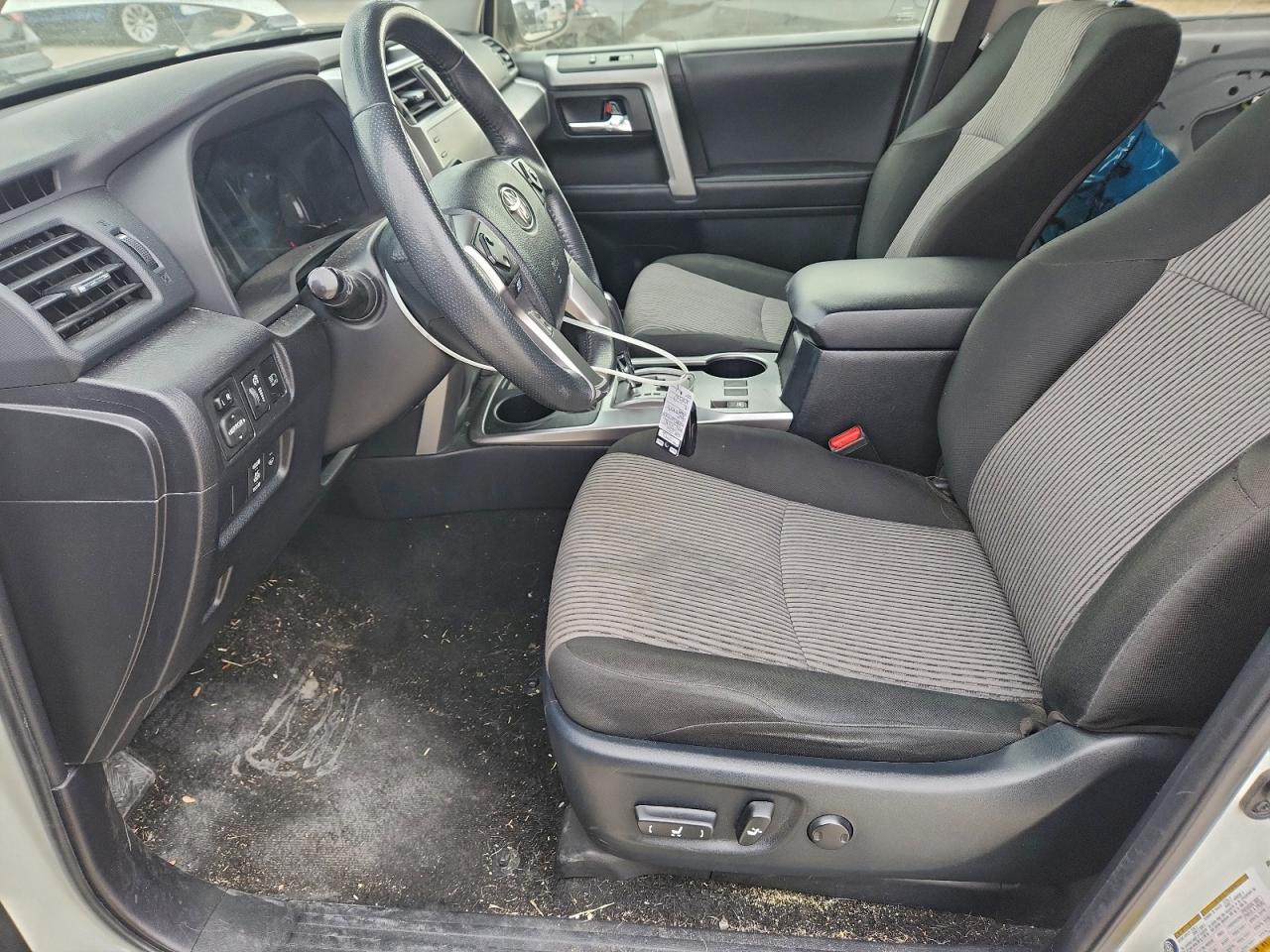 2022 TOYOTA 4RUNNER SR5 photo 7
