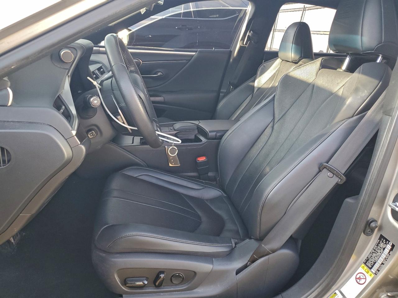 2019 LEXUS ES 350 photo 13