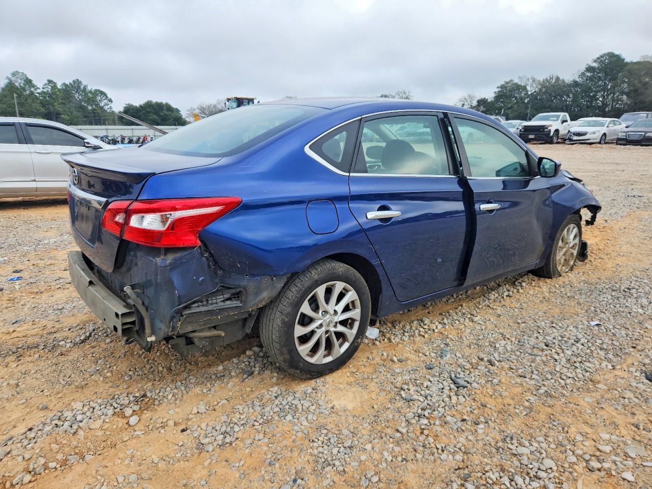 2018 NISSAN SENTRA S photo 3