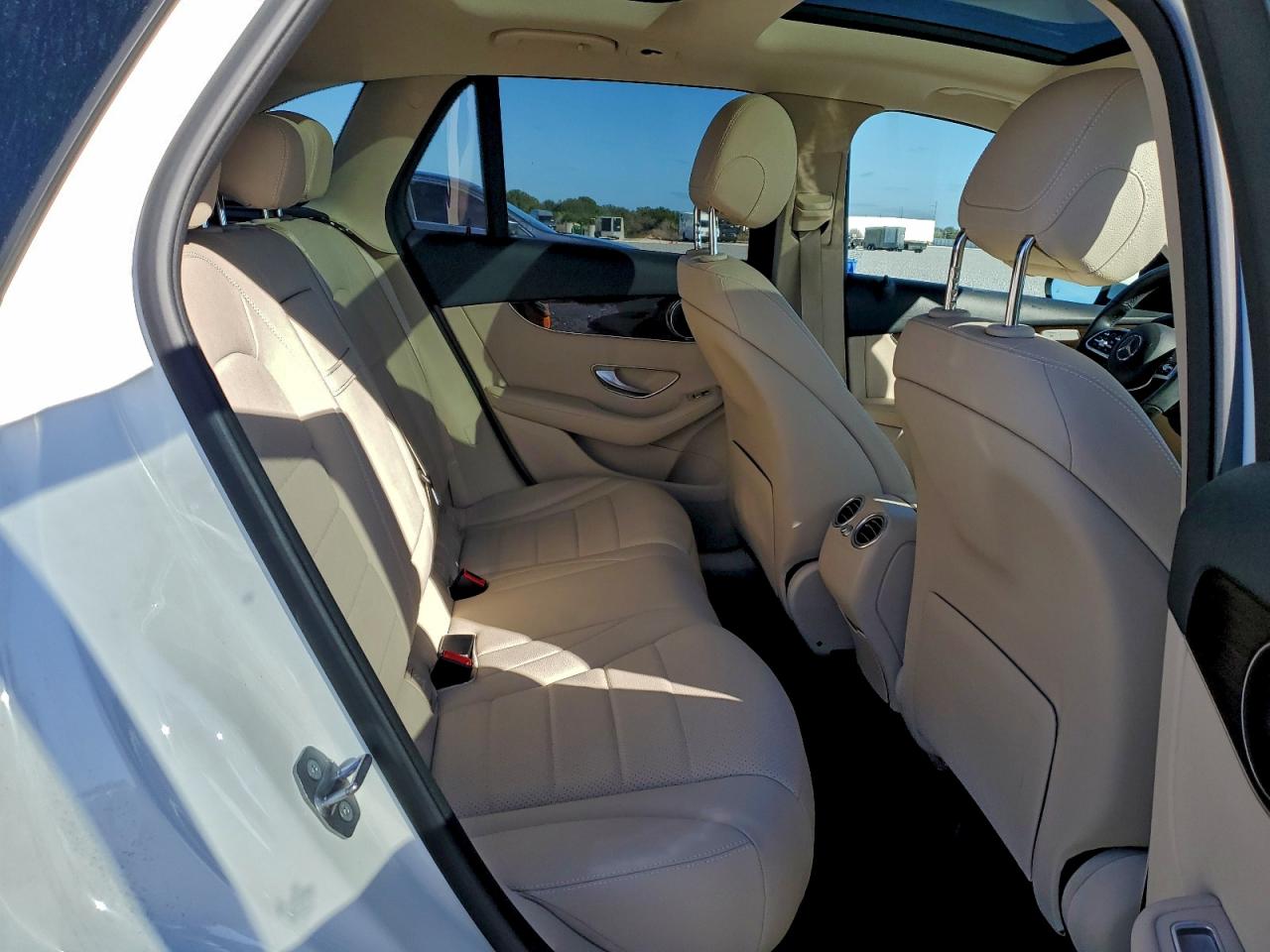2020 MERCEDES-BENZ GLC 300 photo 11