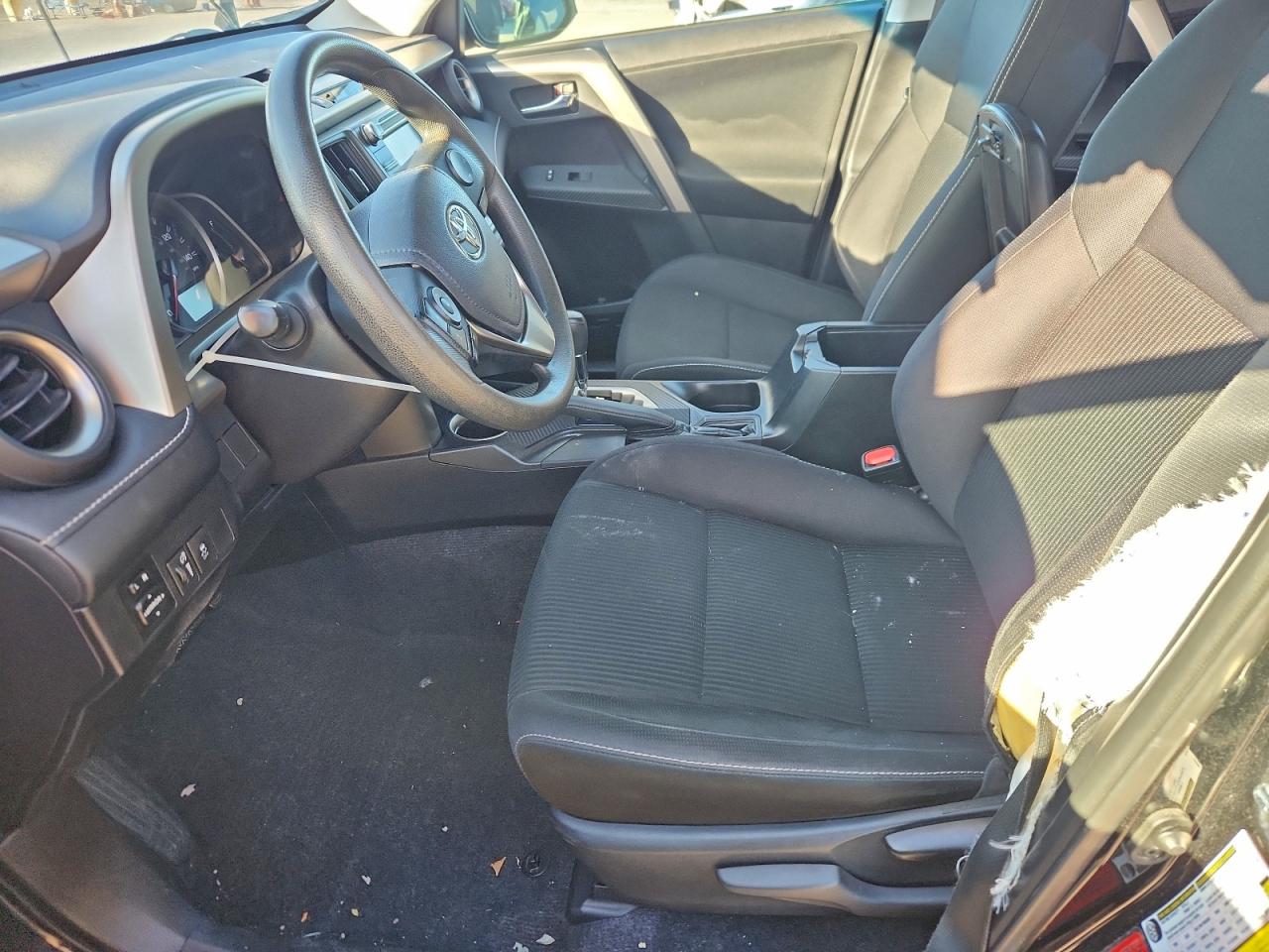 2014 TOYOTA RAV4 XLE photo 7