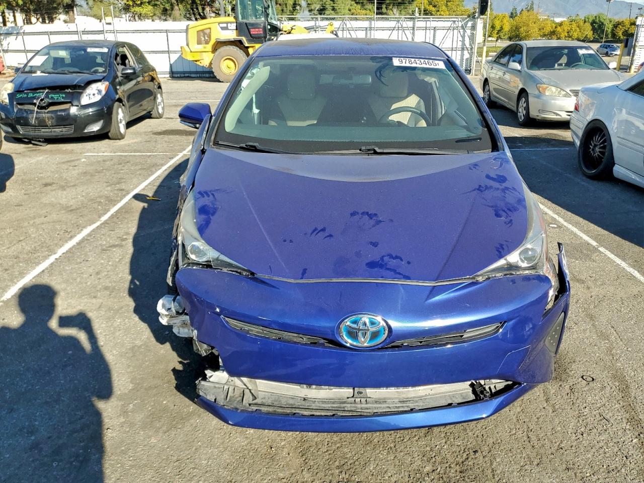2016 TOYOTA PRIUS photo 9