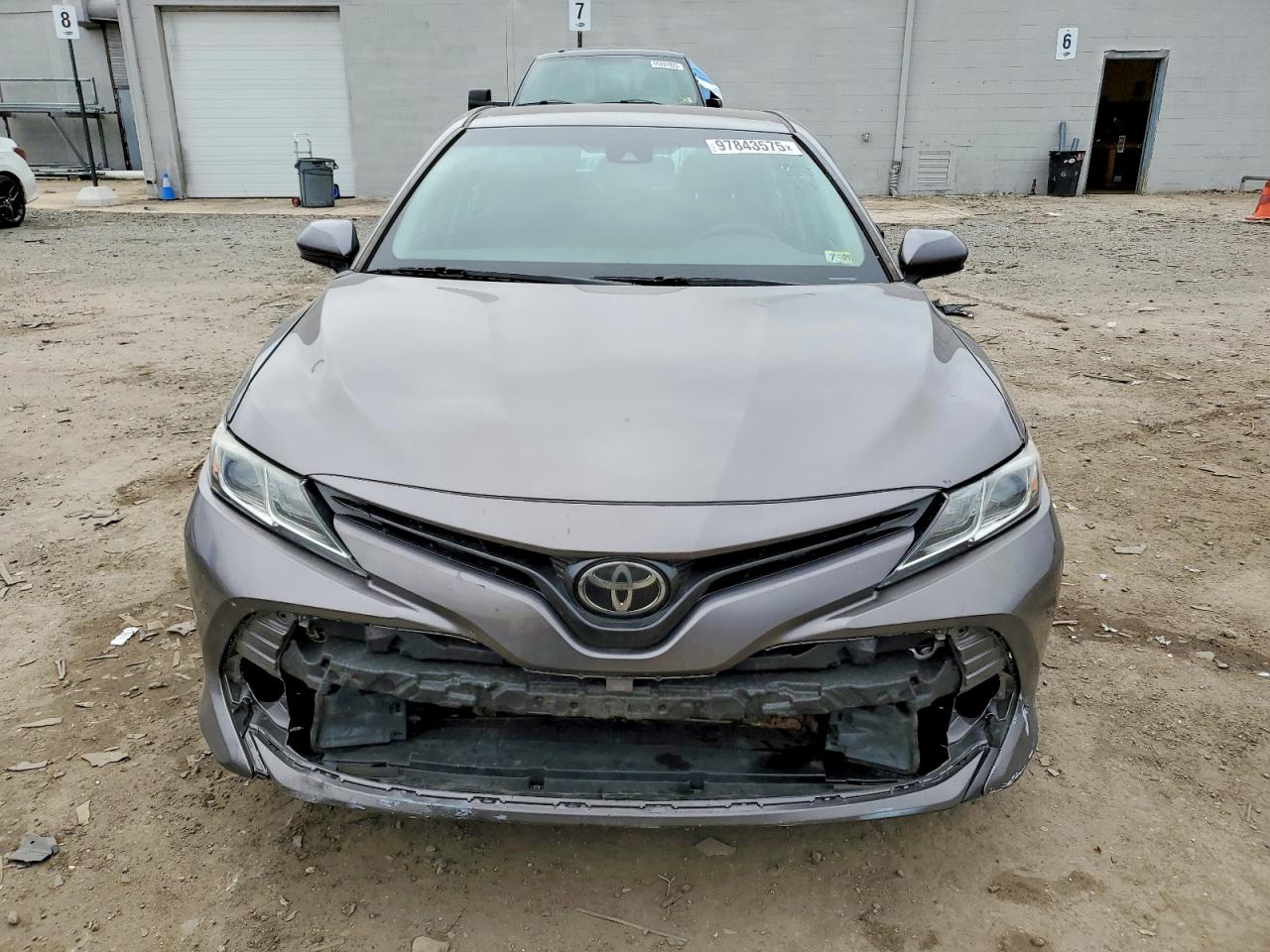 2018 TOYOTA CAMRY L photo 5